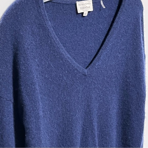 white + warren relaxed yet polished navy blue cashmere v-neck stylish sweater - Picture 2 of 8